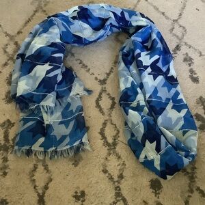 Blue and White Patterned Scarf